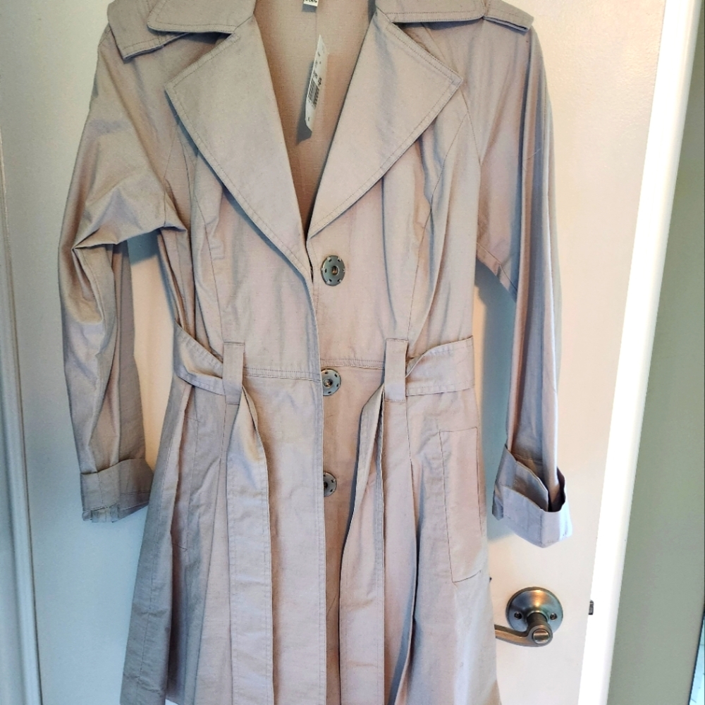 Cabi - Trenchcoat, Mid-Length, size XS, in tan